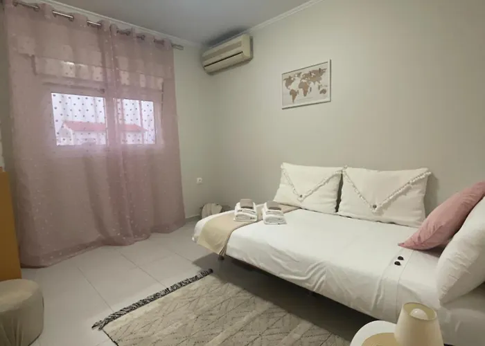 Summer Diamond Kremastí